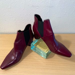 Donald Pliner Burgundy Booties